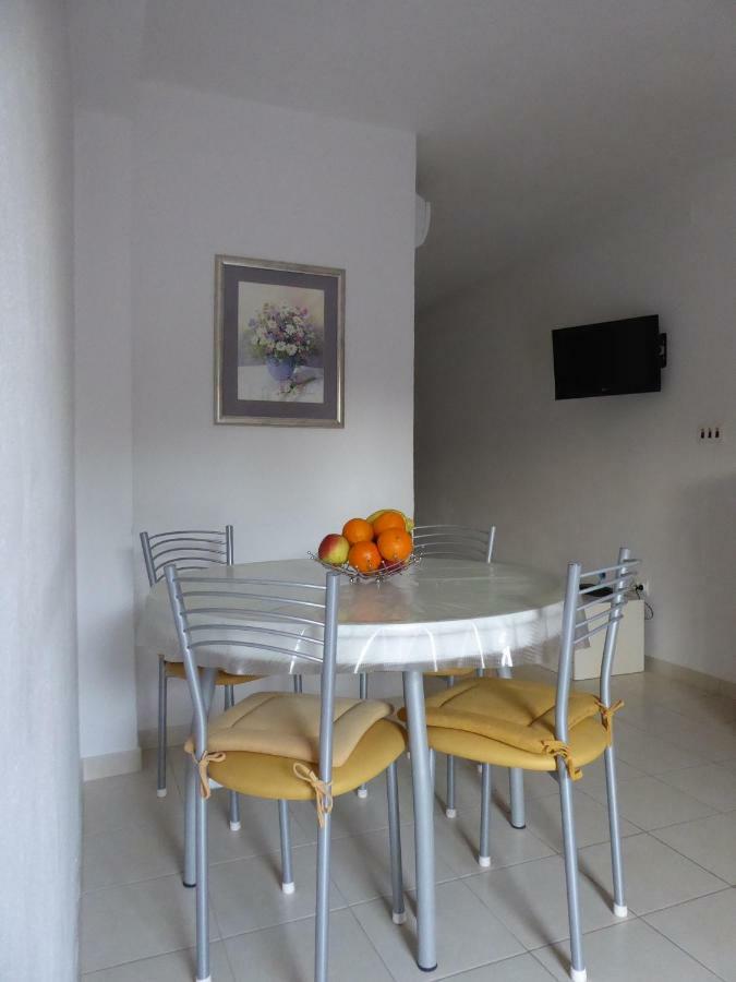 Apartment Viola Супетар Екстериор снимка